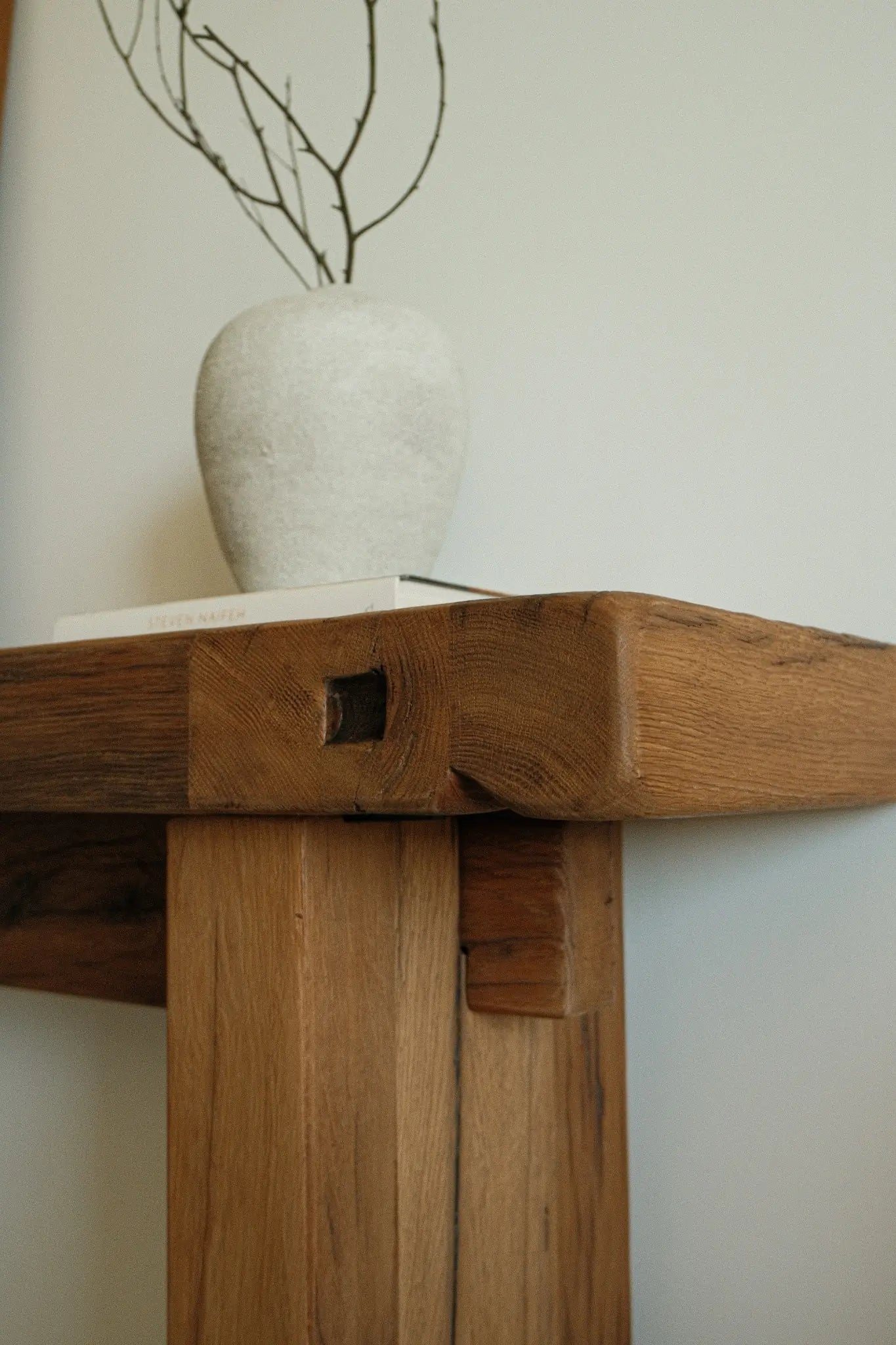 Reine - konsola z drewna dębowego