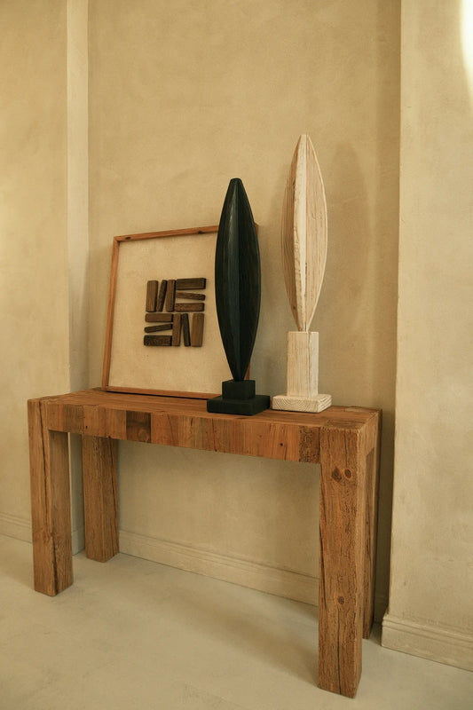 Varn Black - figura dekoracyjna z drewna