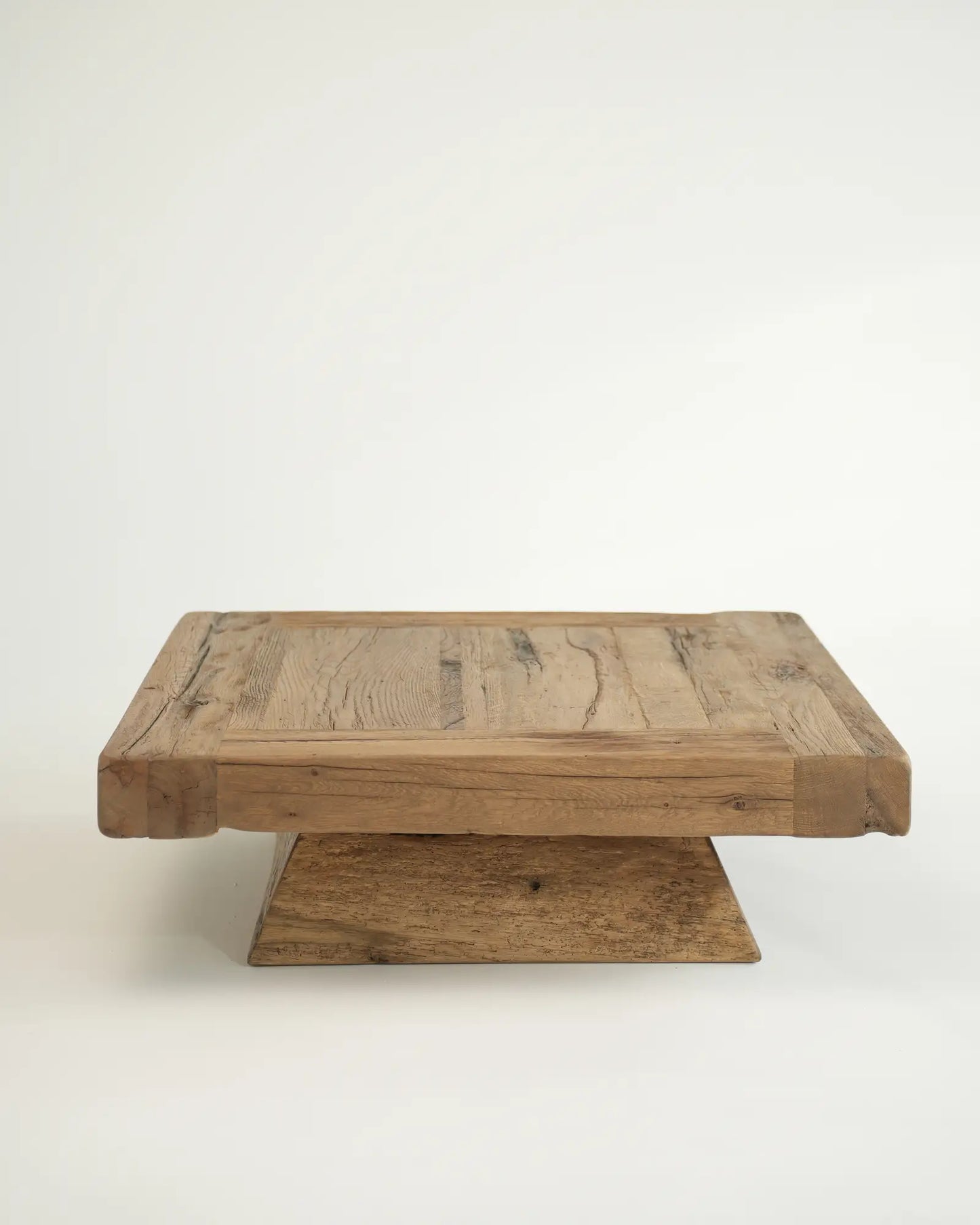 Vega - kwadratowy stolik kawowy z drewna dębowego