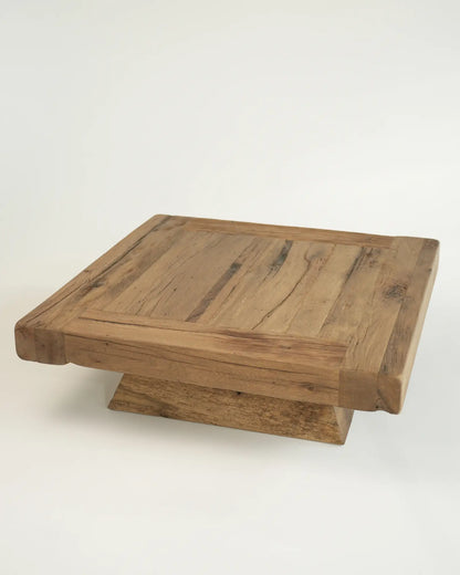 Vega - kwadratowy stolik kawowy z drewna dębowego