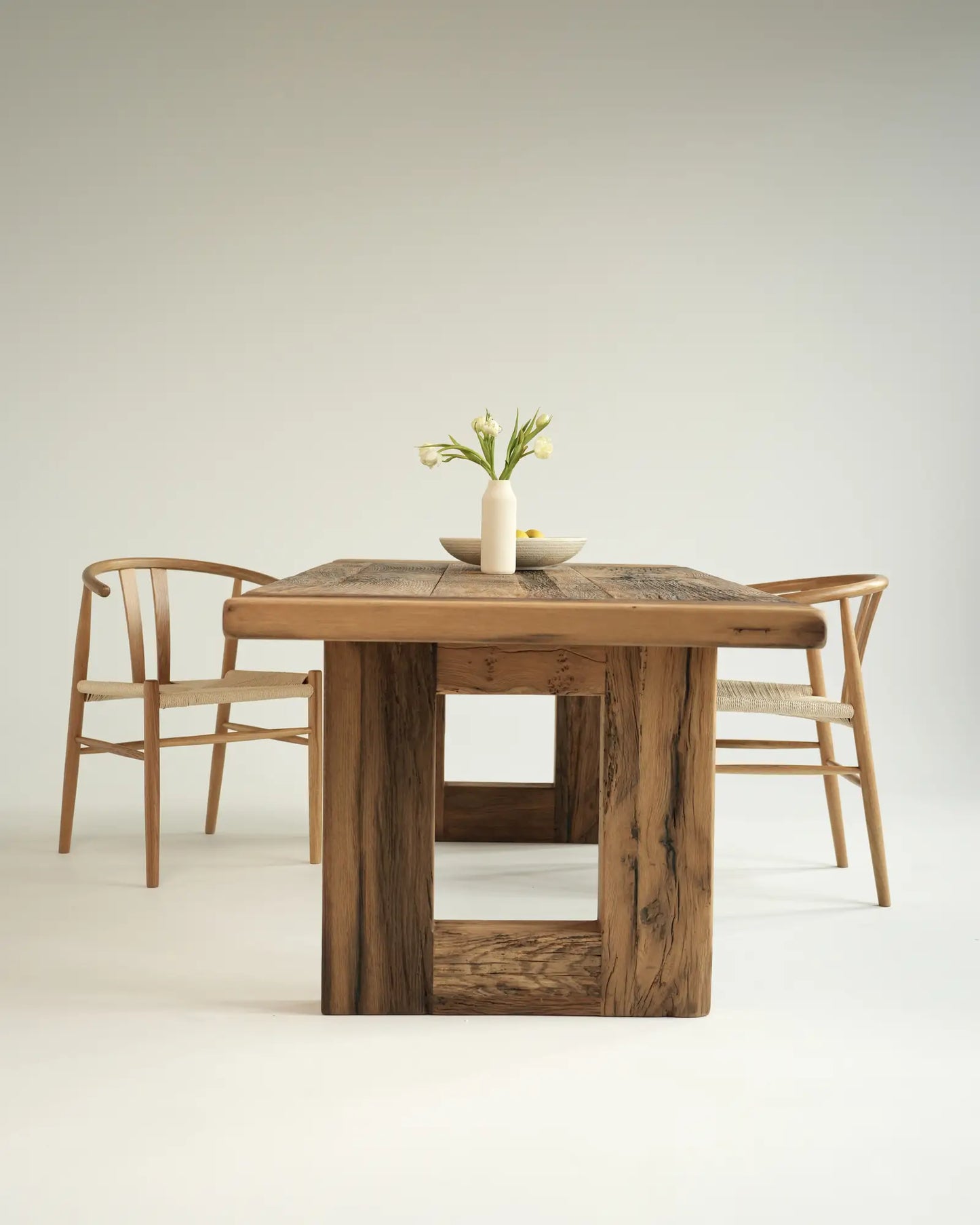 Toyama - prostokątny stół jadalniany z drewna dębowego