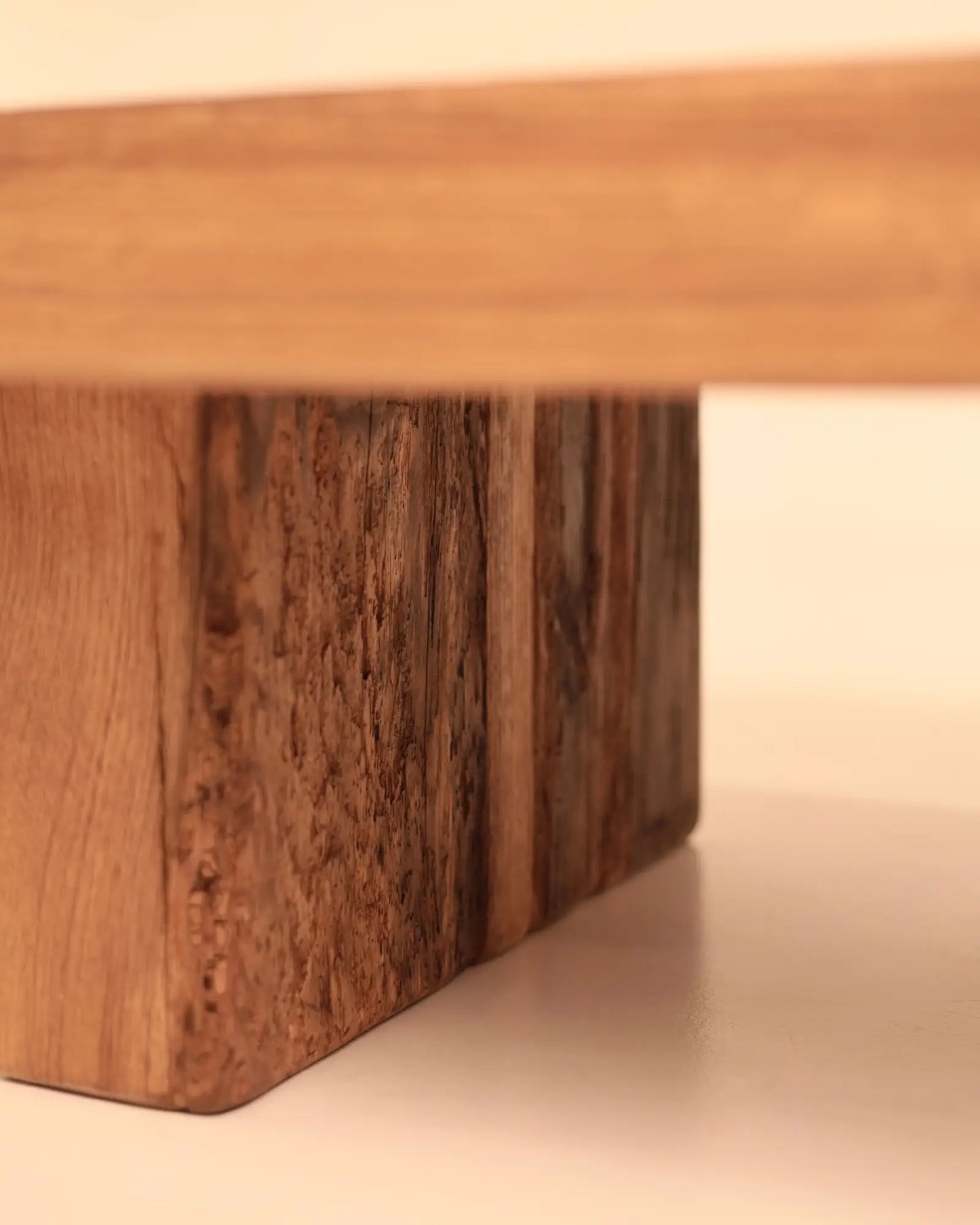 Akre - prostokątny stolik kawowy z drewna dębowego