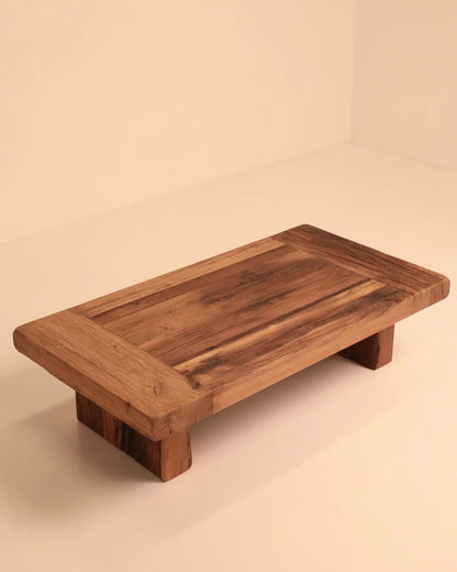 Akre - prostokątny stolik kawowy z drewna dębowego