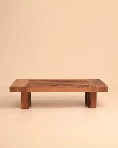 Akre - prostokątny stolik kawowy z drewna dębowego