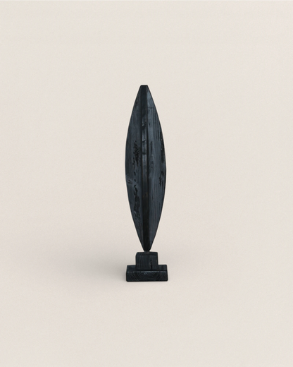 Varn Black - figura dekoracyjna z drewna